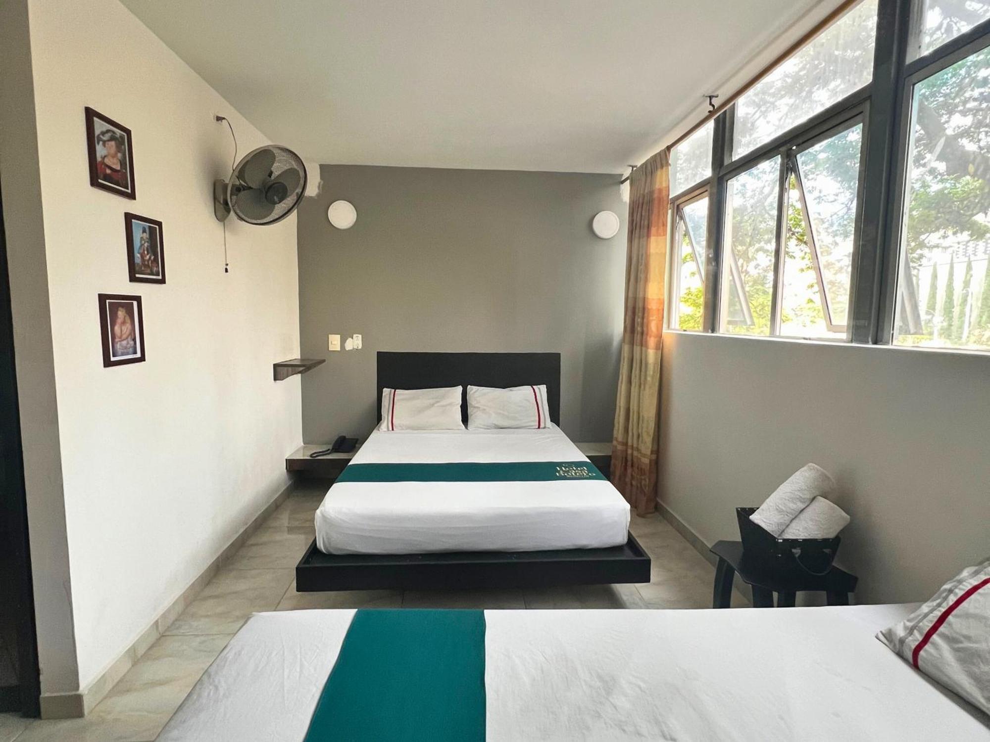 Hotel Casa Botero Medellín Buitenkant foto